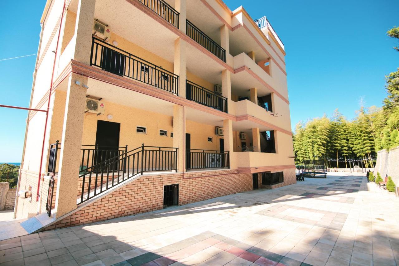 Мини - Гостиница "Любимый Дом" Tsikhisdziri Exterior foto